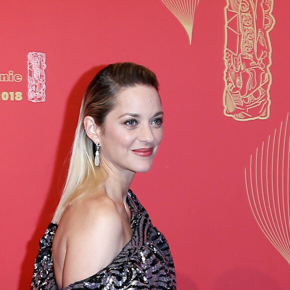 Marion Cotillard - Pressroom lors de la 43e cérémonie des Cesar à la salle Pleyel à Paris, le 2 mars 2018. © Dominique Jacovides - Olivier Borde / Bestimage