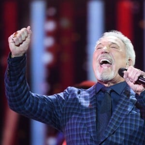 Sir Tom Jones - Concert au théâtre Royal Albert Hall à l'occasion du 92e anniversaire de la reine Elizabeth II d'Angleterre à Londres le 21 avril 2018.