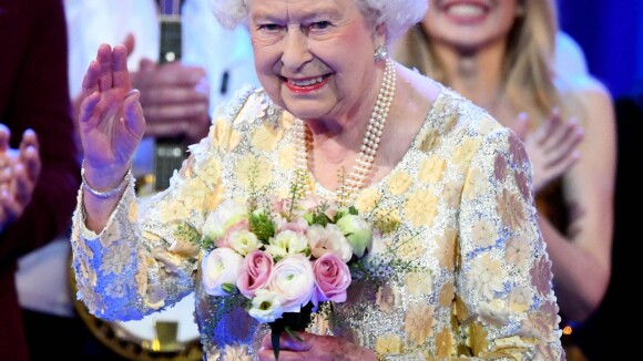 Elizabeth II a 92 ans : Son étonnant anniversaire avec Kylie, Sting et Shaggy !