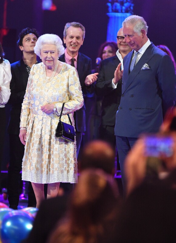 La reine Elizabeth et Le prince Charles - Concert au théâtre Royal Albert Hall à l'occasion du 92e anniversaire de la reine Elizabeth II d'Angleterre à Londres le 21 avril 2018.