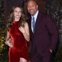 Dwayne Johnson à nouveau papa : Torse nu, il présente son bébé au doux prénom