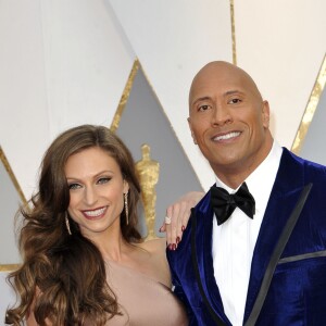 Dwayne Johnson et sa compage Lauren Hashian lors de la 89e cérémonie des Oscars au Hollywood & Highland Center à Hollywood, le 26 février 2017. © Future-Image via ZUMA Press/Bestimage