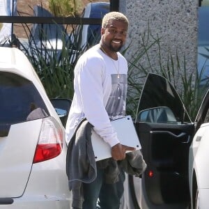 Exclusif - Kanye West à Calabasas le 20 avril 2018.