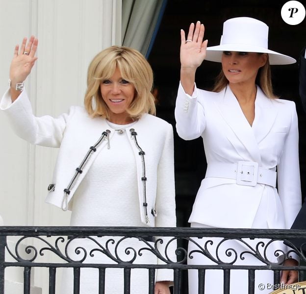 La Première Dame américaine Melania Trump et la Première Dame française Brigitte Macron (Trogneux) - Le couple présidentiel américain accueille le couple présidentiel français à la Maison Blanche à Washington, le 24 avril 2018. © Dominique Jacovides/Bestimage
