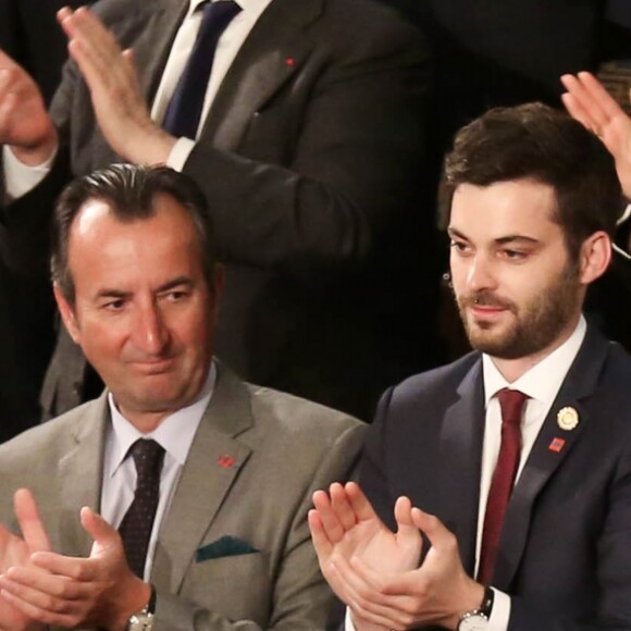 Brigitte Macron avec José Pietroboni, chef du protocole, Tristan Bromet, chef de cabinet, et Pierre-Olivier Costa, directeur de cabinet de la première dame assistent au discours du président Emmanuel Macron devant les deux Chambres du Congrès des Etats-Unis, au Capitole à Washington, le 25 avril 2018. © Stéphane Lemouton/Bestimage