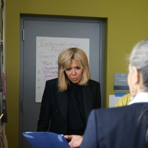 La Première Dame Brigitte Macron (Trogneux) visite l'école d'art "Duke Ellington School of the Arts" (école des arts du spectacle) à Washington, The District, Etats-Unis, le 25 avril 2018. © Dominique Jacovides/Bestimage