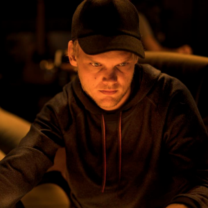 Avicii en studio. Mars 2018.