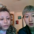 Etta Ng (18 ans), fille de Jackie Chan, et sa petite amie Andi Autumn (30 ans) dans une vidéo publiée sur Youtube le 24 avril 2018. Se prétendant SDF, les deux jeunes femmes lancent un appel à l'aide, affirmant qu'elles dorment "sous un pont" à cause de "parents homophobes". Leurs déclarations ont provoqué un flot de commentaires agressifs, les internautes les exhortant à trouver un travail afin de subvenir à leurs besoins. Depuis toujours, les relations entre Etta Ng et Jackie Chan sont conflictuelles, voire inexistantes. La mère de la jeune femme, Elaine Ng, avait entretenu une liaison avec l'acteur chinois à la fin des années 1990. Elle avait expliqué en mars 2017 que le comédien n'avait jamais versé un centime à leur fille.