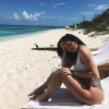 Même lorsqu'elle profite du soleil sur une plage de rêve, Kylie Jenner gagne une fortune sur Instagram et Twitter.