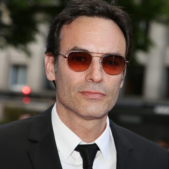 Anthony Delon arrive à la 9e édition du "Global Gift Gala" à l'hôtel Four Seasons George V à Paris, le 25 avril 2018. © Denis Guignebourg/Bestimage