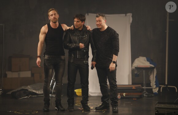 Semi-Exclusif - Chris Keller (GSquad), Allan Theo, Frank Delay (2be3) - Les artistes de la pièce de théâtre "Boys Band Forever" sur la scène de l'Apollo Théâtre à Paris. Le 23 mars 2018 © Marc Ausset-Lacroix / Bestimage