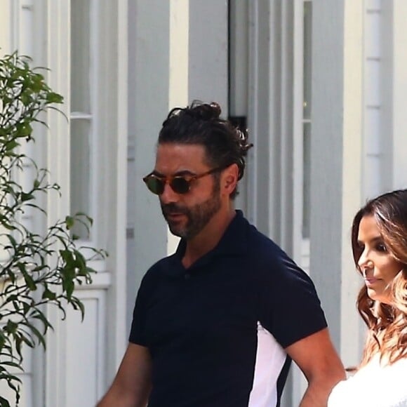 Eva Longoria et son mari José Baston - Le couple arrive à la baby shower de Eva Longoria à The Lombardi House à Los Angeles, le 5 mai 2018