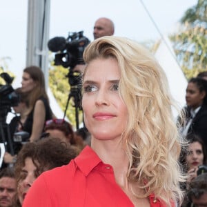 Alice Taglioni (bijoux Akillis) - Montée des marches du film "Everybody Knows" lors de la cérémonie d'ouverture du 71e Festival International du Film de Cannes. Le 8 mai 2018 © Borde-Jacovides-Moreau/Bestimage