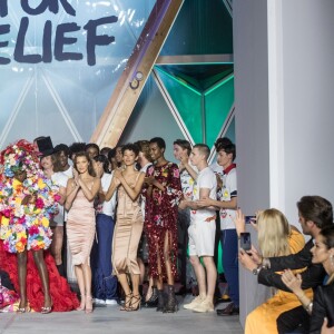 Marco T, Aaron Fritzsch, Jussie Smollett, Winnie Harlow, Natalia Vodianova, Naomi Campbell, Natasha Poly, Bella Hadid, Casey Spooner, Michelle Rodriguez, Jordan Barrett et guest lors du défilé de mode "Fashion For Relief" lors du 71ème Festival International du Film de Cannes, France, le 13 mai 2018 © Cyril Moreau/Bestimage