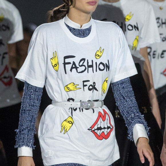 Sara Sampaio lors du défilé de mode "Fashion For Relief" lors du 71ème Festival International du Film de Cannes, France, le 13 mai 2018 © Cyril Moreau/Bestimage