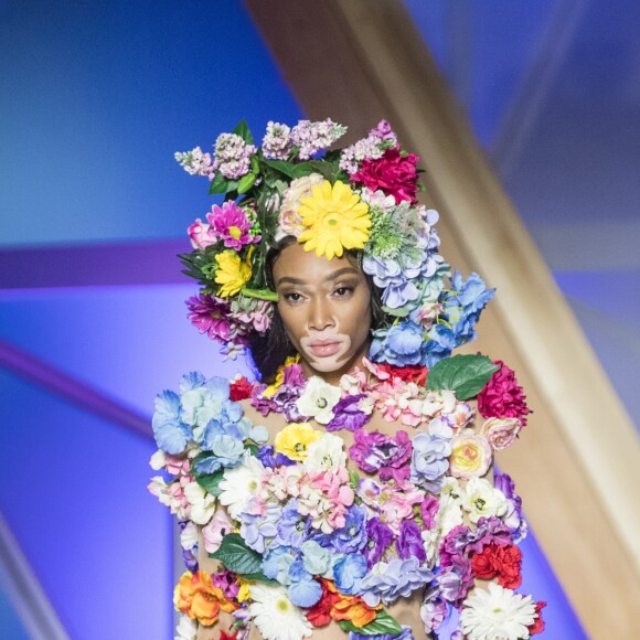 Winnie Harlow lors du défilé de mode "Fashion For Relief" lors du 71ème Festival International du Film de Cannes, France, le 13 mai 2018 © Cyril Moreau/Bestimage