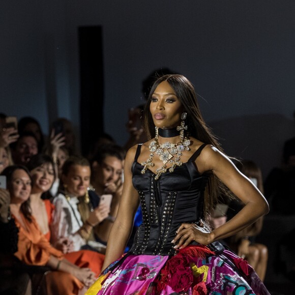 Naomi Campbell lors du défilé de mode "Fashion For Relief" lors du Festival International du Film de Cannes, France, le 13 mai 2018 © Cyril Moreau/Bestimage