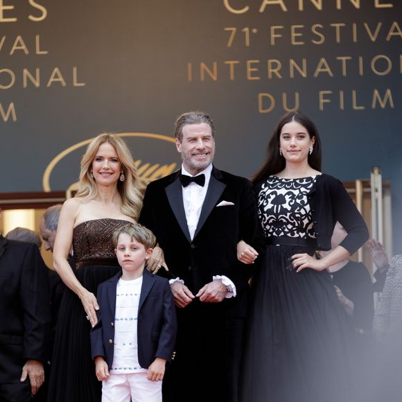 John Travolta et sa femme Kelly Preston avec leurs enfants Ella Bleue Travolta et Benjamin Travolta - Montée des marches du film "'Solo: A Star Wars Story' " lors du 71ème Festival International du Film de Cannes le 15 mai 2018. © Jacovides/Borde/Moreau/Bestimage