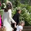 La duchesse Catherine de Cambridge au mariage du prince Harry et de Meghan Markle le 19 mai 2018 à Windsor. Elle portait pour l'occasion une nouvelle bague à la main droite.
