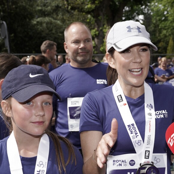 La princesse Mary de Danemark et la princesse Isabella à la Royal Run organisée pour les 50 ans du prince Frederik, à Copenhague/Frederiksberg, le 21 mai 2018.