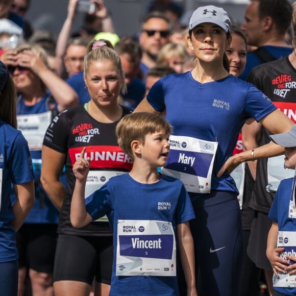 La princesse Mary de Danemark et ses enfants le prince Christian, la princesse Isabella, le prince Vincent et la princesse Josephine ont couru la Royal Run organisée pour les 50 ans du prince Frederik, à Copenhague/Frederiksberg, le 21 mai 2018.