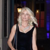 Alice Taglioni blonde platine et Pamela Anderson très décolletée pour un dîner