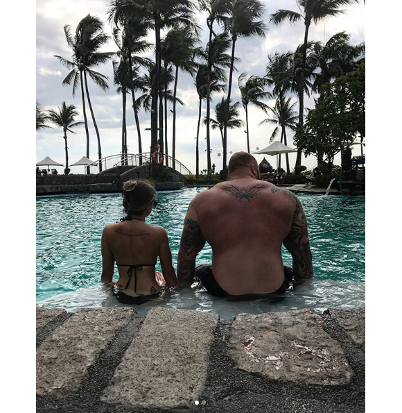 Thor Bjornsson, de la série "Game of Thrones" répond à ceux qui oseraient se moquer de la différence de taille qu'il affiche avec sa compagne.