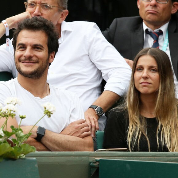 Amir Haddad et sa femme Lital en tribune lors des internationaux de tennis de Roland-Garros le 28 mai 2018. © Dominique Jacovides / Cyril Moreau / Bestimage