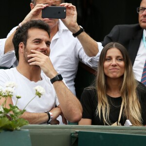 Amir Haddad et sa femme Lital en tribune lors des internationaux de tennis de Roland-Garros le 28 mai 2018. © Dominique Jacovides / Cyril Moreau / Bestimage