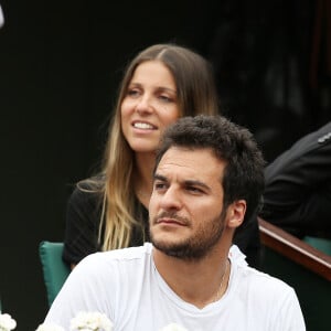 Amir Haddad et sa femme Lital en tribune lors des internationaux de tennis de Roland-Garros le 28 mai 2018. © Dominique Jacovides / Cyril Moreau / Bestimage