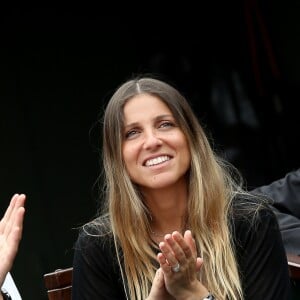 Amir Haddad et sa femme Lital en tribune lors des internationaux de tennis de Roland-Garros le 28 mai 2018. © Dominique Jacovides / Cyril Moreau / Bestimage