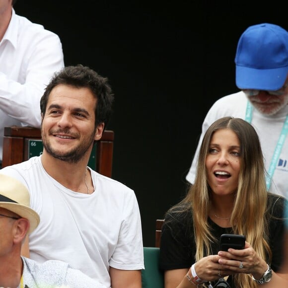 Amir Haddad et sa femme Lital en tribune lors des internationaux de tennis de Roland-Garros le 28 mai 2018. © Dominique Jacovides / Cyril Moreau / Bestimage