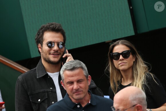 Amir Haddad et sa femme Lital en tribune lors des internationaux de tennis de Roland-Garros le 28 mai 2018. © Dominique Jacovides / Cyril Moreau / Bestimage