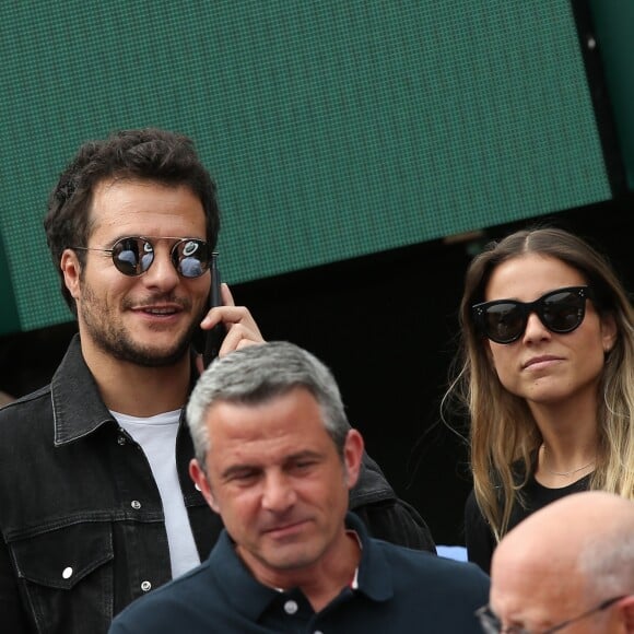 Amir Haddad et sa femme Lital en tribune lors des internationaux de tennis de Roland-Garros le 28 mai 2018. © Dominique Jacovides / Cyril Moreau / Bestimage