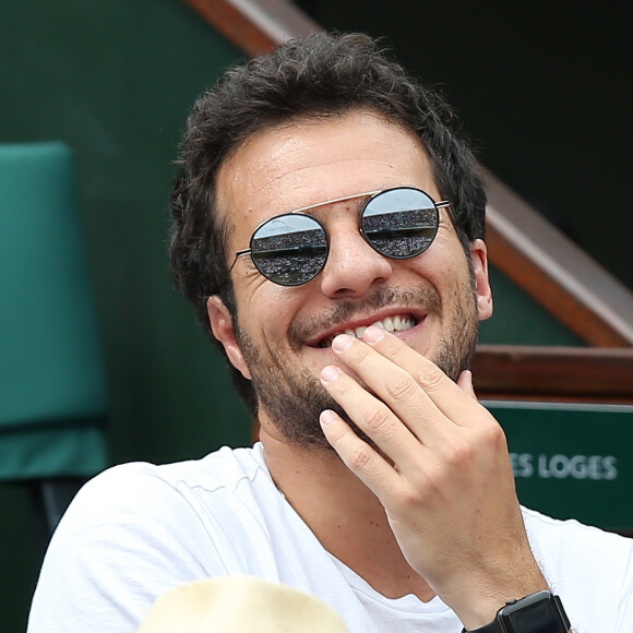 Amir Haddad et sa femme Lital en tribune lors des internationaux de tennis de Roland-Garros le 28 mai 2018. © Dominique Jacovides / Cyril Moreau / Bestimage