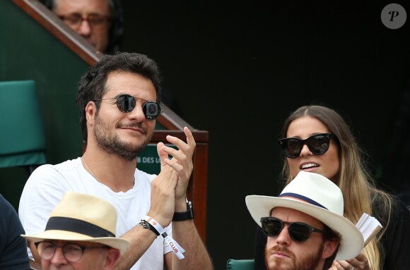 Amir Haddad et sa femme Lital en tribune lors des internationaux de tennis de Roland-Garros le 28 mai 2018. © Dominique Jacovides / Cyril Moreau / Bestimage