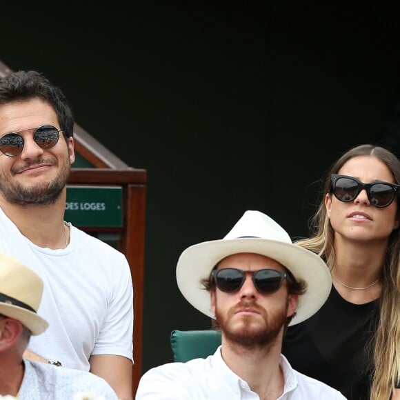 Amir Haddad et sa femme Lital en tribune lors des internationaux de tennis de Roland-Garros le 28 mai 2018. © Dominique Jacovides / Cyril Moreau / Bestimage