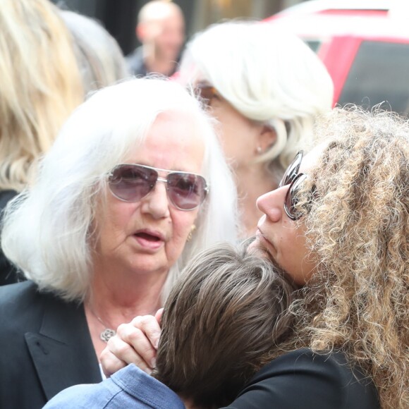 Roselyne Bracchi (femme de Pierre Bellemare) et sa fille Maria-Pia Bellemare - Obsèques de Pierre Bellemare à l'église Saint-Roch de Paris, France, le 31 mai 2018.