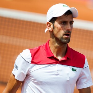 Novak Djokovic contre Martin Klizan lors du tournoi de Barcelone "Open Banc Sabadell", le 25 avril 2018.