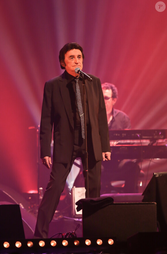 Dick Rivers lors de son concert au Théâtre du Casino Barrière à Lille, le 25 mai 2013.
