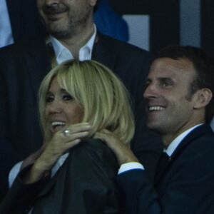 Le Président de la République Emmanuel Macron et sa femme la Première Dame Brigitte Macron (Trogneux) au concert de Mika après la finale du Top 14 français entre Montpellier et Castres au Stade de France à Paris, le 2 juin 2018. Le couple présidentiel est ensuite allé féliciter Mika dans les loges. © Pierre Perusseau/Bestimage