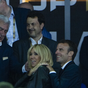 Le Président de la République Emmanuel Macron et sa femme la Première Dame Brigitte Macron (Trogneux) au concert de Mika après la finale du Top 14 français entre Montpellier et Castres au Stade de France à Paris, le 2 juin 2018. Le couple présidentiel est ensuite allé féliciter Mika dans les loges. © Pierre Perusseau/Bestimage