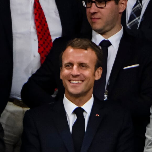 Le Président de la République Emmanuel Macron a été rejoint par sa femme la Première Dame Brigitte Macron (Trogneux) lors de la finale du Top 14 français entre Montpellier et Castres au Stade de France à Paris, le 2 juin 2018. © Pierre Perusseau/Bestimage