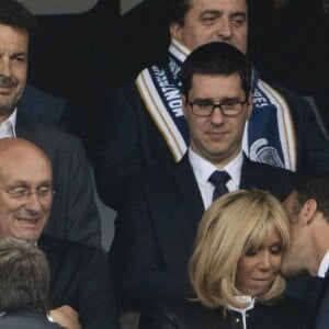 Le Président de la République Emmanuel Macron a été rejoint par sa femme la Première Dame Brigitte Macron (Trogneux) lors de la finale du Top 14 français entre Montpellier et Castres au Stade de France à Paris, le 2 juin 2018. © Pierre Perusseau/Bestimage