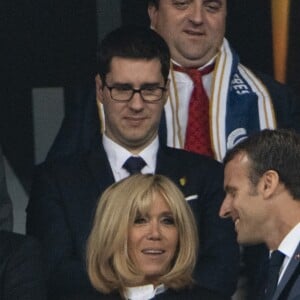 Le Président de la République Emmanuel Macron a été rejoint par sa femme la Première Dame Brigitte Macron (Trogneux) lors de la finale du Top 14 français entre Montpellier et Castres au Stade de France à Paris, le 2 juin 2018. © Pierre Perusseau/Bestimage