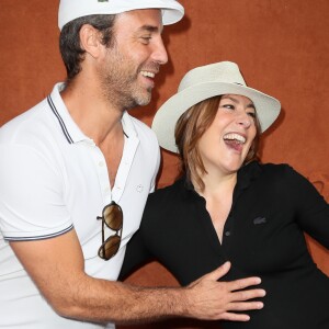 Shirley Bousquet, enceinte, et son compagnon Charles au village des Internationaux de France de Tennis de Roland-Garros à Paris le 3 juin 2018. © Dominique Jacovides-Cyril Moreau / Bestimage