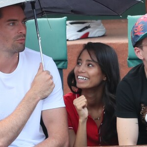 Camille Lacourt et Hajiba Fahmy - People dans les tribunes lors des internationaux de tennis de Roland Garros à Paris le 4 juin 2018.