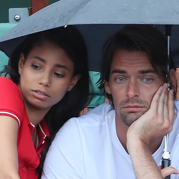 Camille Lacourt et Hajiba Fahmy - People dans les tribunes lors des internationaux de tennis de Roland Garros à Paris le 4 juin 2018.