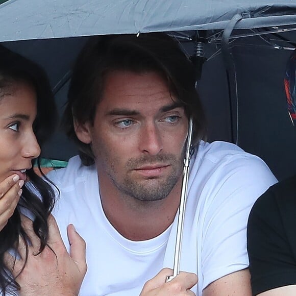 Camille Lacourt et Hajiba Fahmy - People dans les tribunes lors des internationaux de tennis de Roland Garros à Paris le 4 juin 2018.