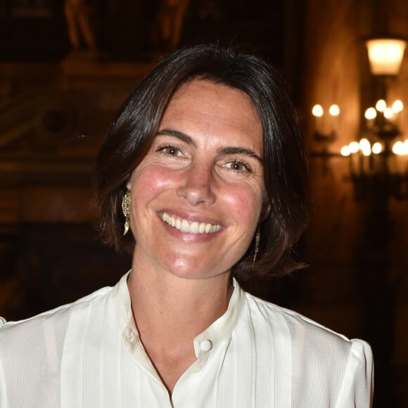 Alessandra Sublet - Les célébrités à la première de l'escape game grandeur nature "Inside Opéra" au Palais Garnier à Paris, France, le 4 juin 2018. Le Palais Garnier accueille pour la première fois un concept inédit jamais proposé au public. INSIDE OPERA, un jeu grandeur nature entre escape game et parcours immersif sur les traces du Fantôme de l'Opéra. Le but du jeu ? Tenter de résoudre la malédiction du Fantôme de l'Opéra et le libérer à jamais en déchiffrant une série d'énigmes au sein du Palais Garnier avec la participation des différents comédiens en costume d'époque qui animent ce jeu. © Veeren/Bestimage